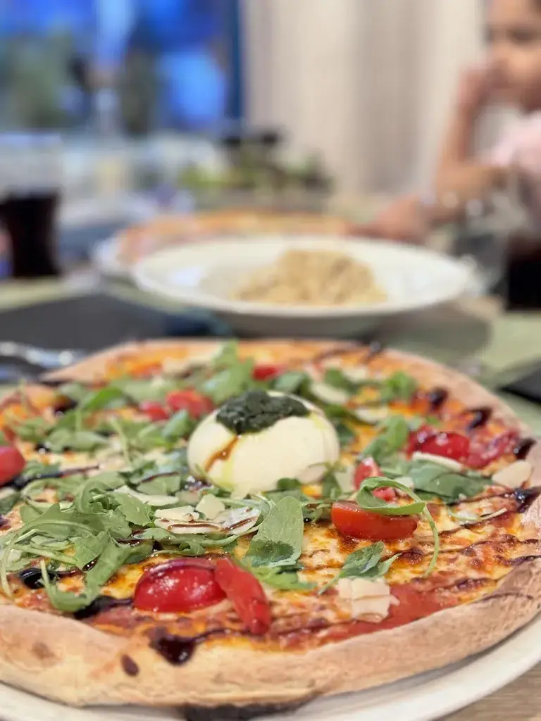 Abdulhadi Al-Rashed_Restaurant Pizzeria Le Zip Combloux_Combloux_review