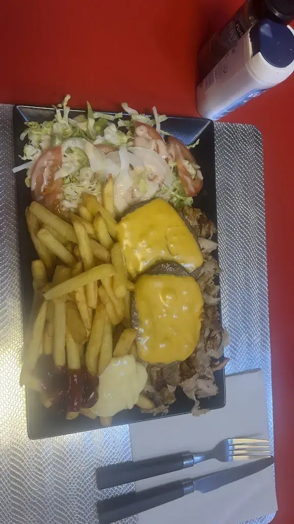 Willian Douglas_CHEZ KENAN RESTAURANT KEBAB_Montdidier_review
