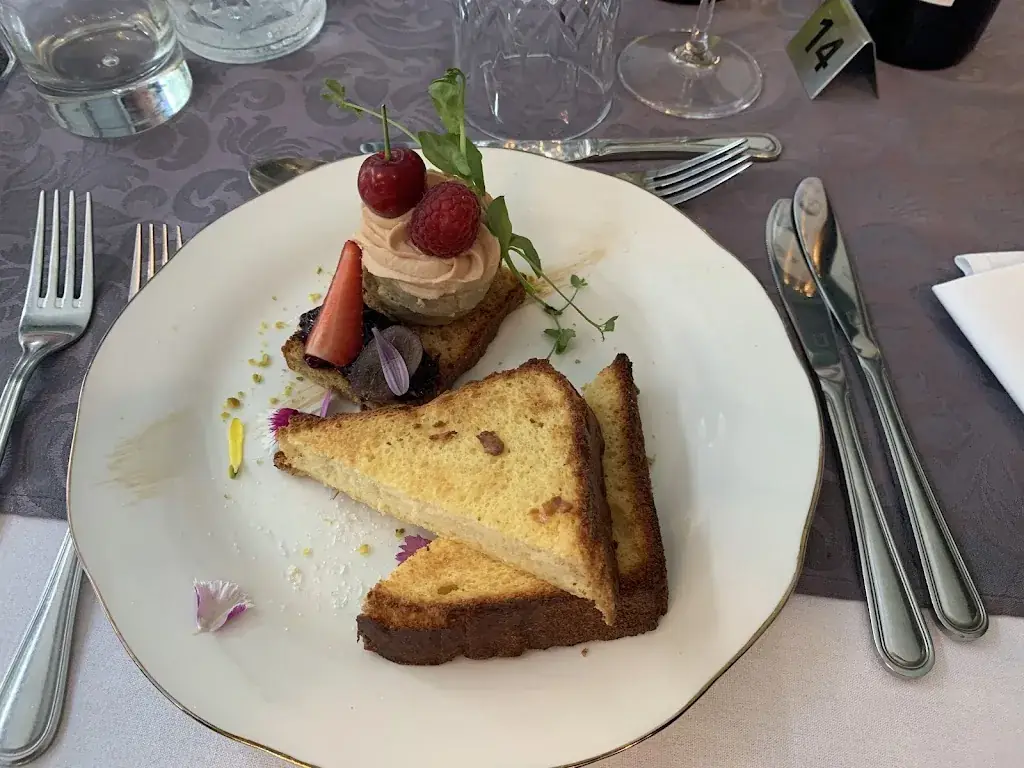 Anna F_Les Jardins de l'Arcadie_Lens_review