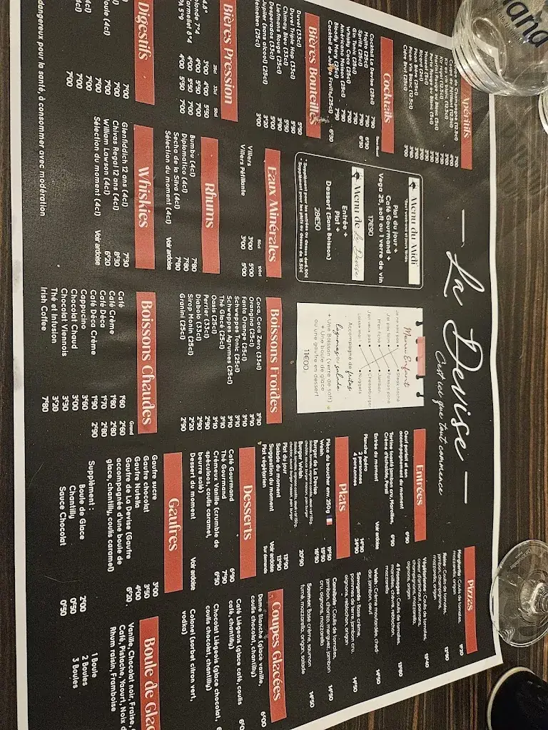 Fiona Baleau_La devise_Neufchâtel-Hardelot_review