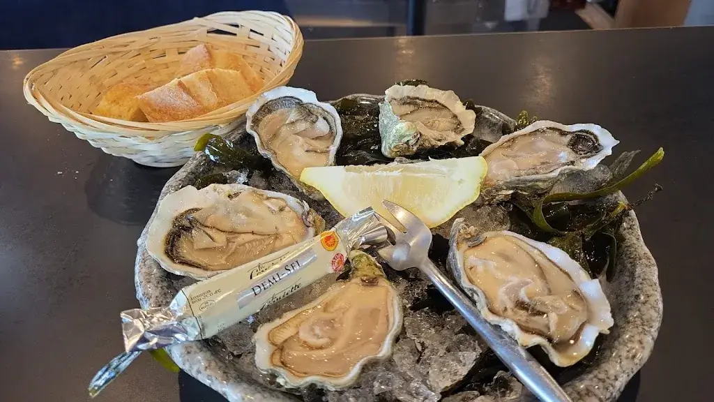 Dominique Chiu_L’etale_Neufchâtel-Hardelot_review