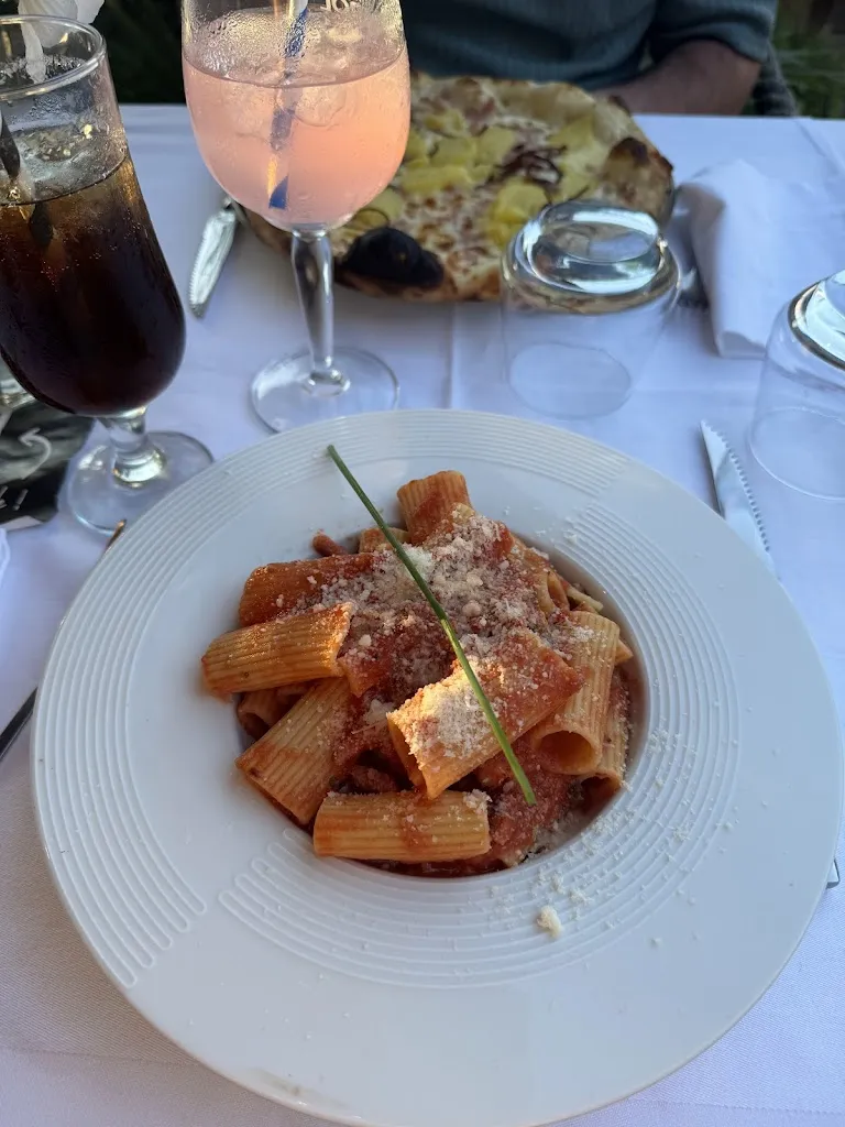 Ophély Legent_Pizzeria Di Napoli_Noailles_review