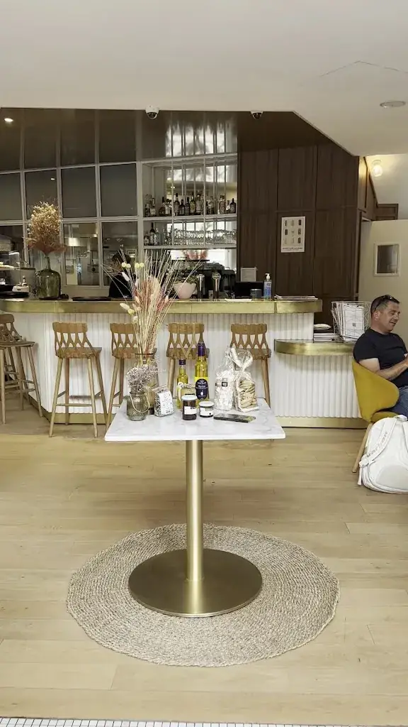 LE CAPUCIN_Marseille_slider_image_2