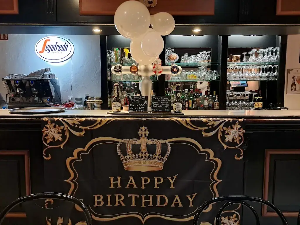 Mirella Bartier_L'Authentik Café_Oignies_review