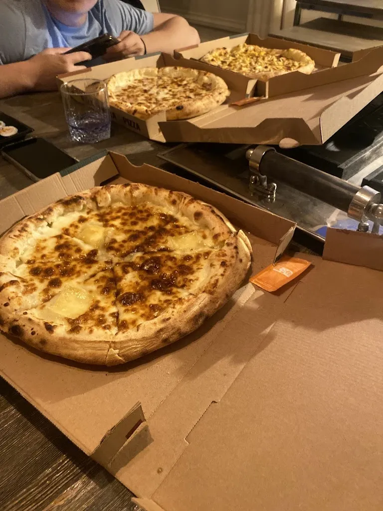 Napoli Pizza_Oignies_slider_image_3