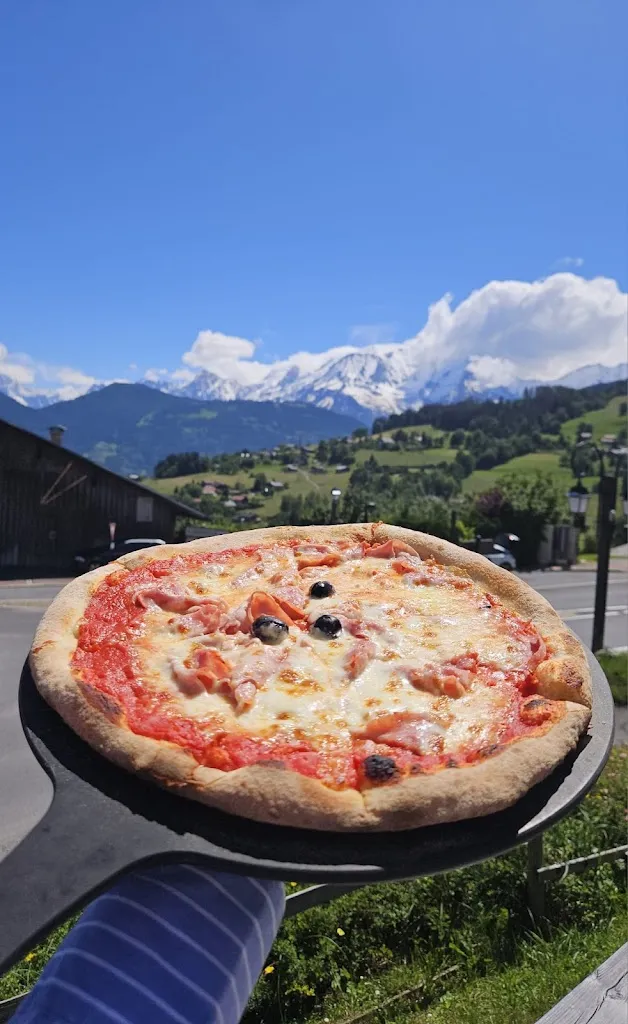 Passion Pizza Combloux_Combloux_slider_image_3