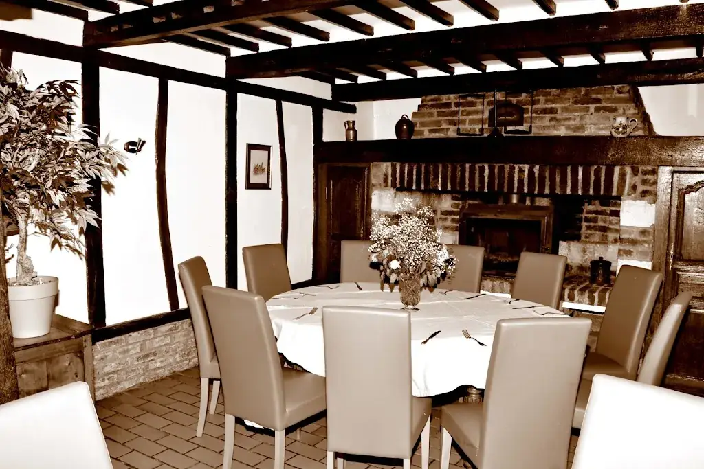 La Claire Fontaine restaurant in Fontaine-le-Sec