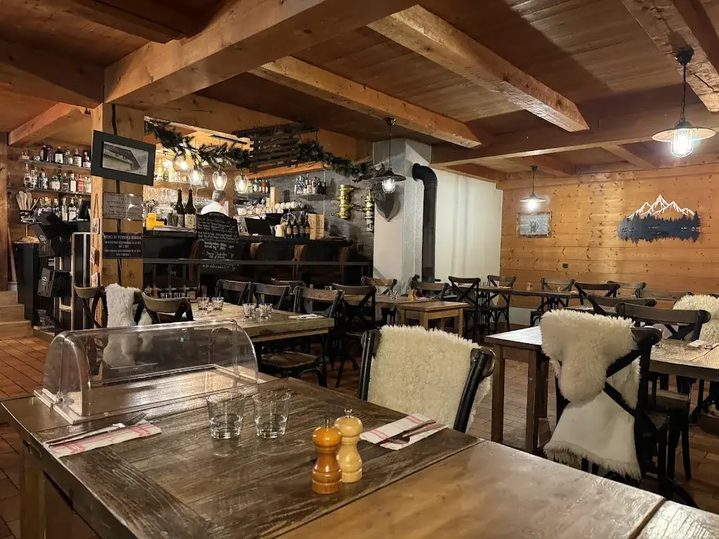 Judit D_Le Refuge du Calvaire_Megève_review