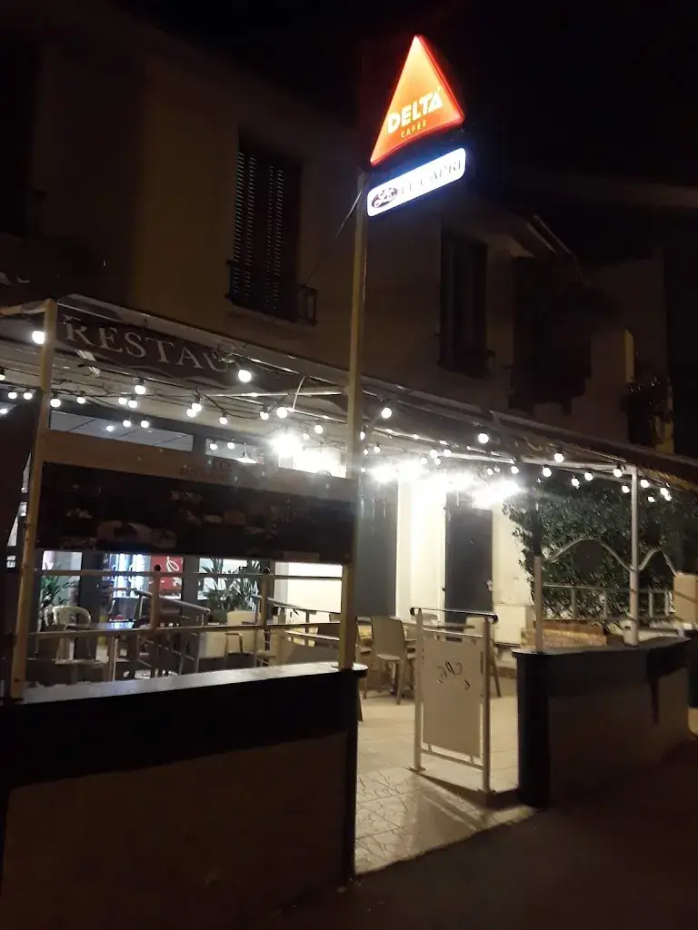 Discovering Davette_PIZZERIA LE CAPRI_Montreuil_review