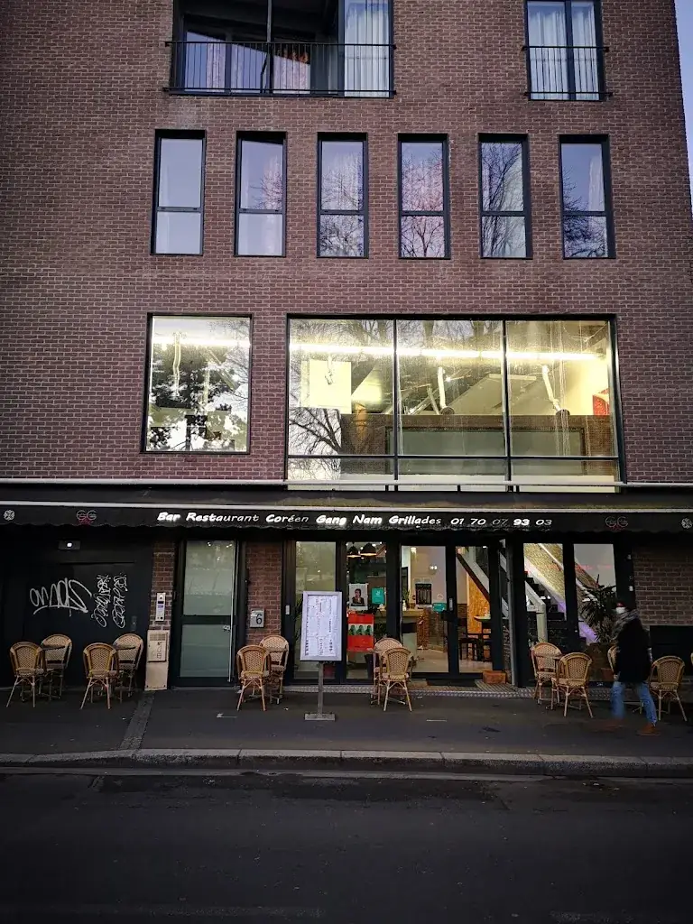 Gangnam Grillade restaurant in Montreuil