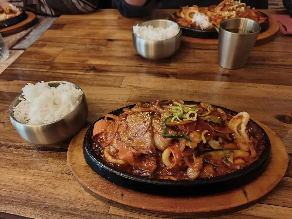 Gangnam Grillade_Montreuil_slider_image_3