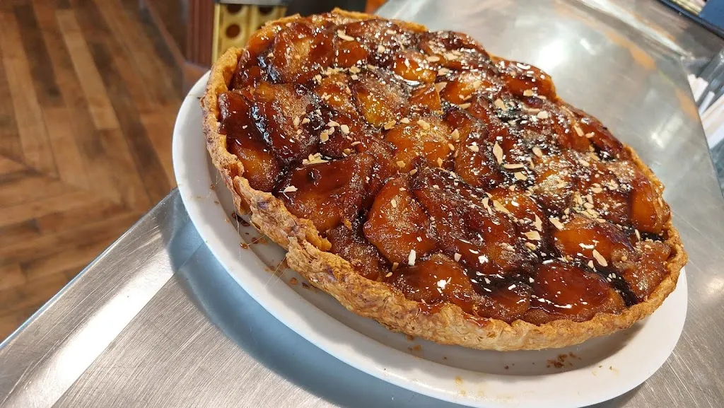 Jade_Montreuil_slider_image_3