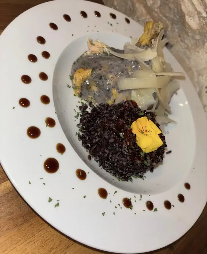 Melissa Kacet_Louise_Montreuil_review