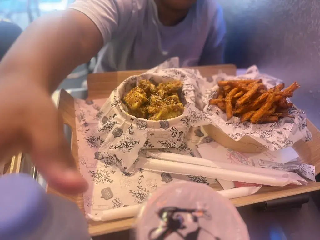 Maya Sankoh_SENDOH BURGER Montreuil-Street Food Coréen & Japonais_Montreuil_recensione