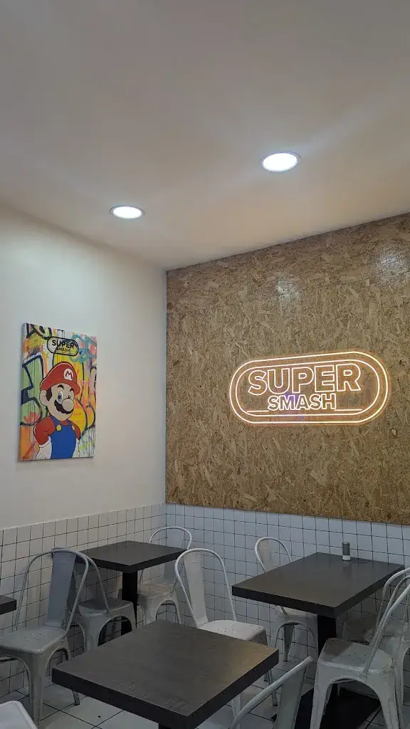 Afjal Khan_SUPER SMASH BURGER Montreuil_Montreuil_review