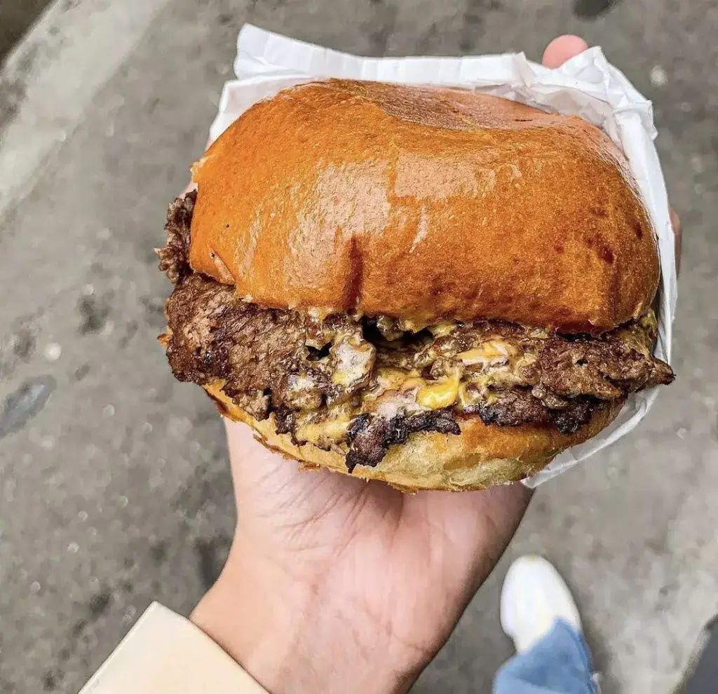 SUPER SMASH BURGER Montreuil_Montreuil_slider_image_2