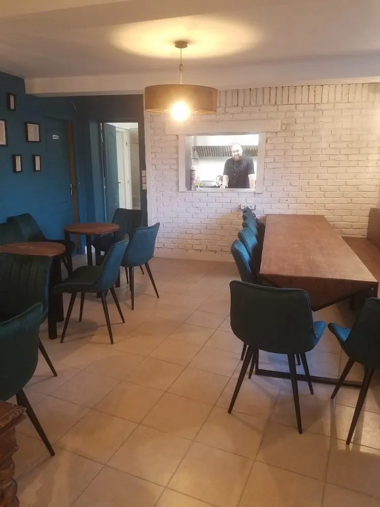 Le Cheval Blanc restaurant in Phalempin