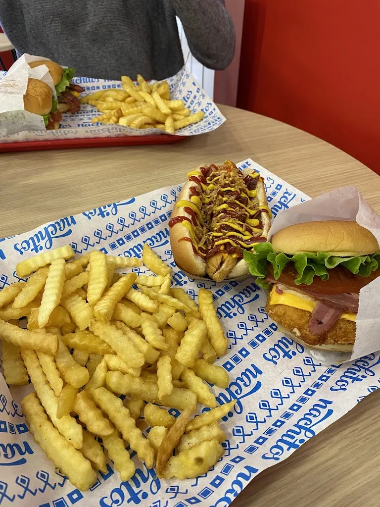 V W_Le smash_Saint-Quentin_review