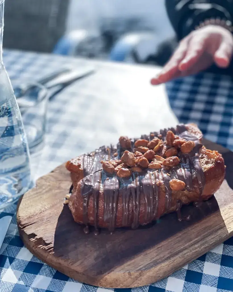 Manon Le Guen_Ginette à la neige_Aime-la-Plagne_review