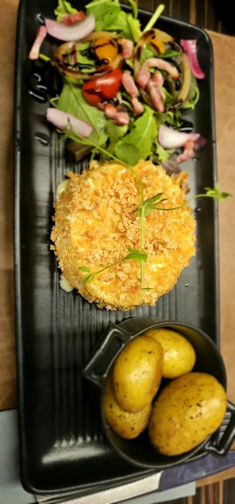 Antoine Catteau_Fort de mons_Mons-en-Barœul_review