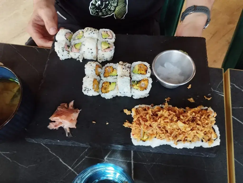 Menu_Atelier Sushi - Sushis à Emporter Mons-en-Barœul | Cuisine Japonaise Authentique_Mons-en-Barœul_image_3