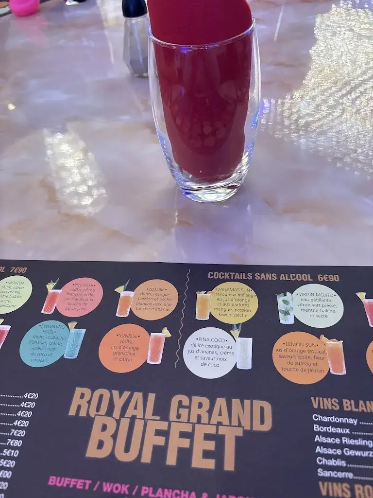 Lindsay Wuilbaut_Royal Grand Buffet_Petite-Forêt_review