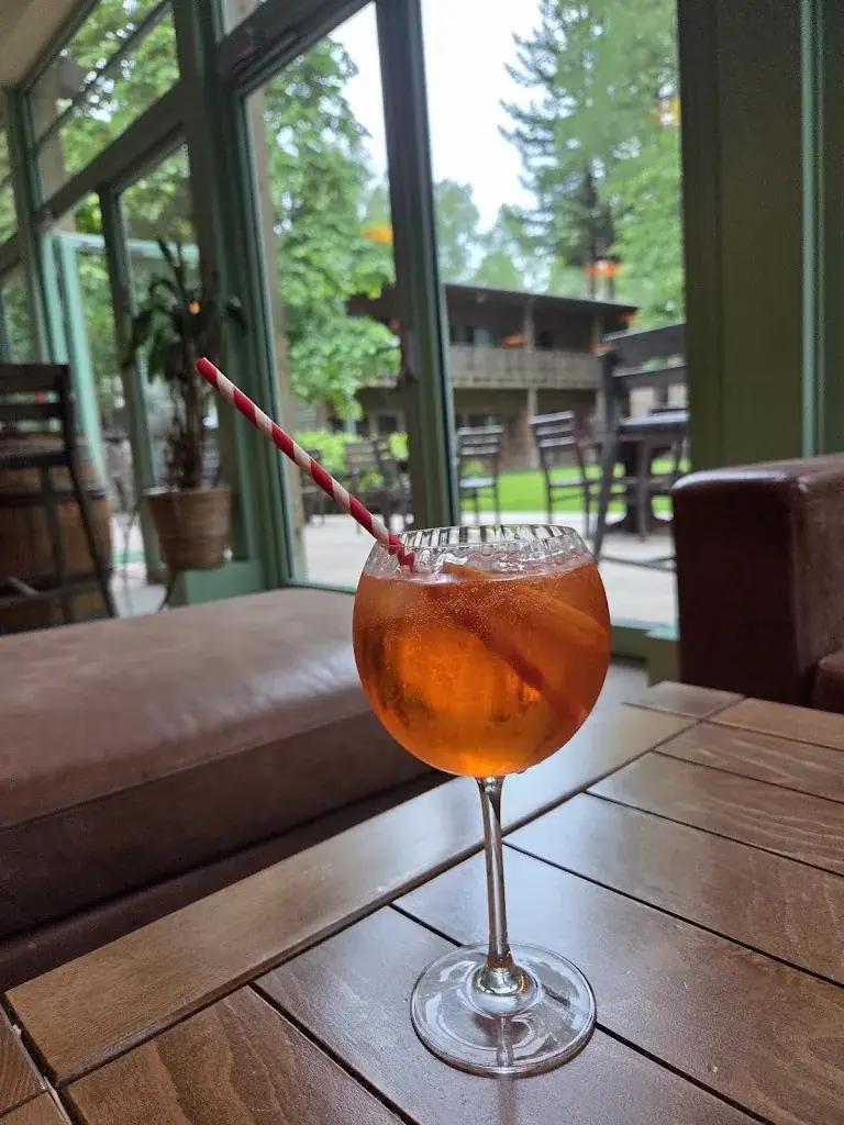 Manon Butler_Hôtel des Trois Hiboux_Plailly_review