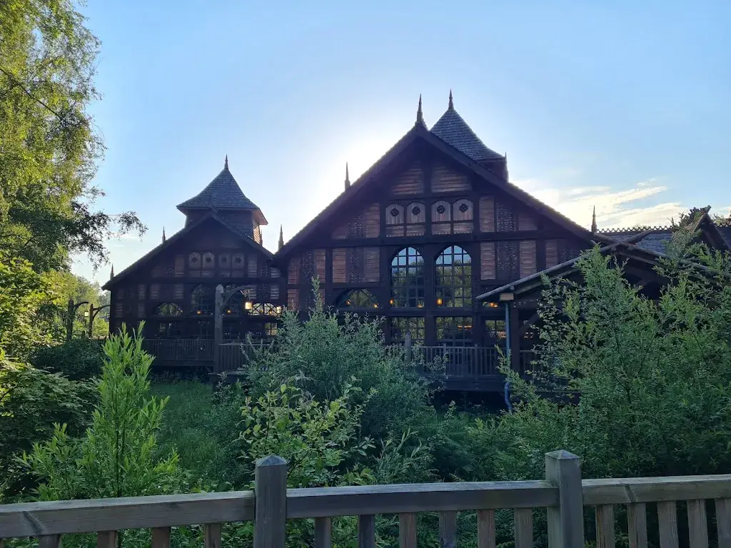 stevewalsh1987_La Cité Suspendue_Plailly_review