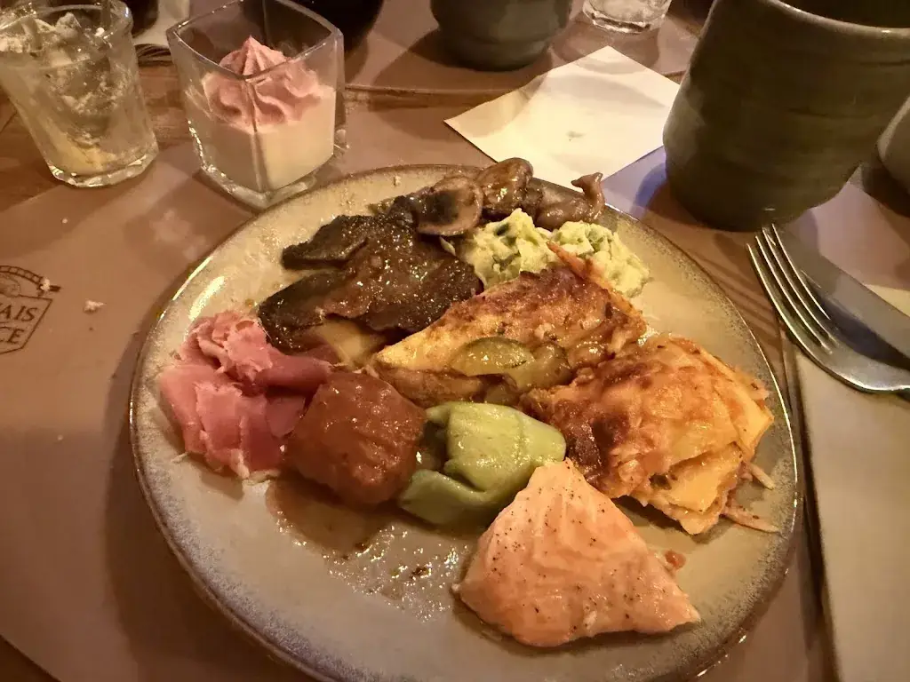 Rio Rio_Les Berges de Seine_Plailly_reseña