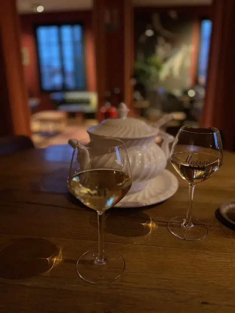 Kamille O_Maison_Pont-à-Marcq_review