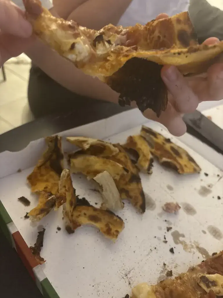 Kassandra Dra_Factory Pizza_Quarouble_review