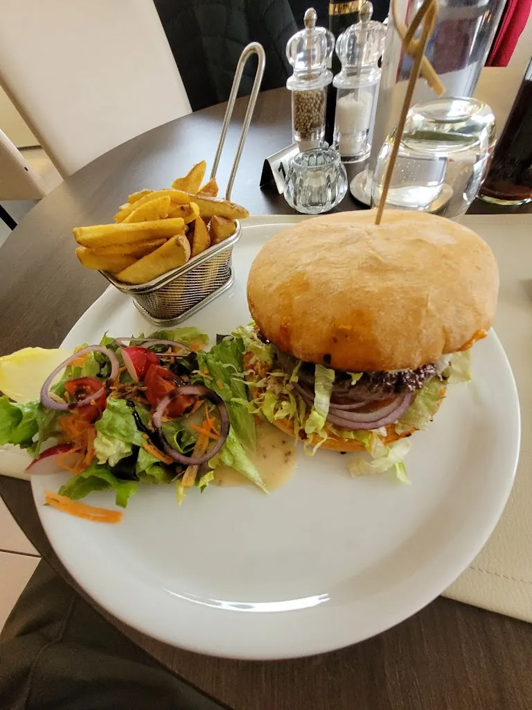 Le chevalier restaurant_Culoz-Béon_slider_image_3