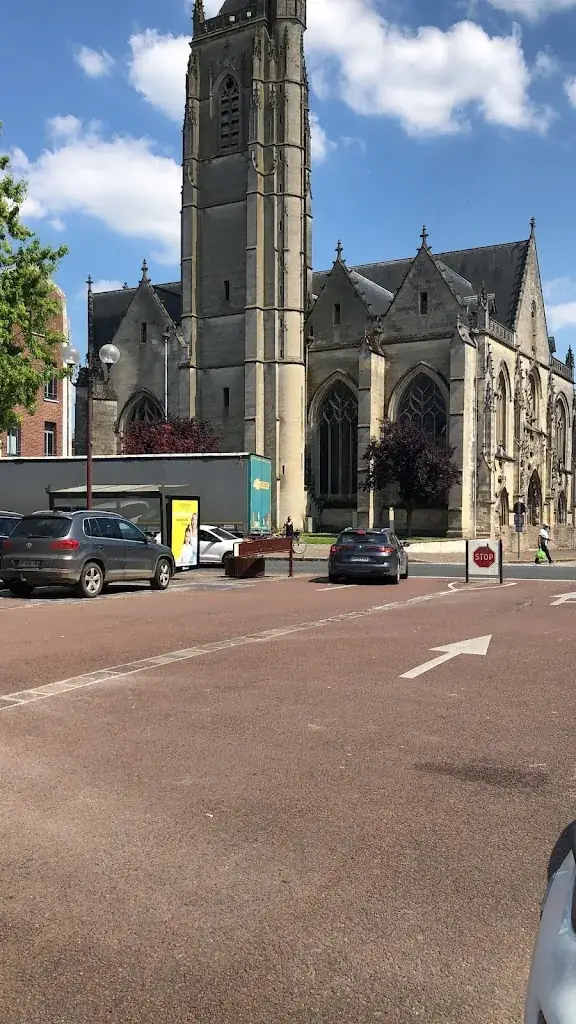 John Cotter_Le Shana Bar_Péronne_review