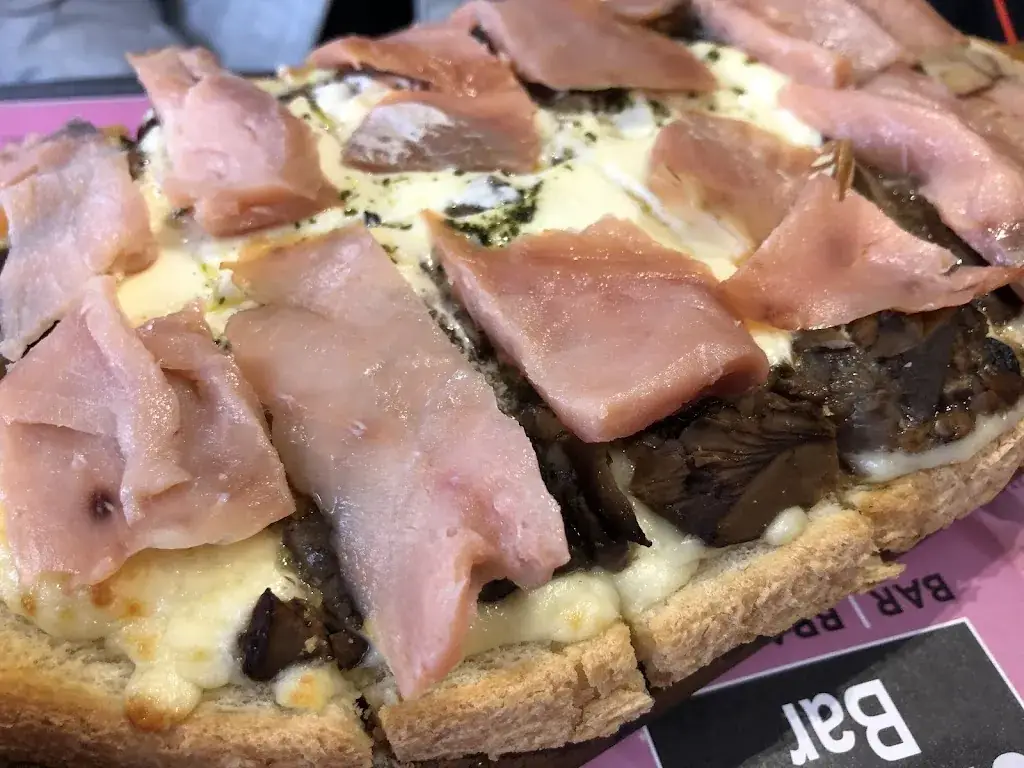 Le Shana Bar_Péronne_slider_image_2