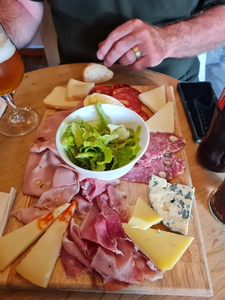 Mila Casa_La Belle Époque_Péronne_review