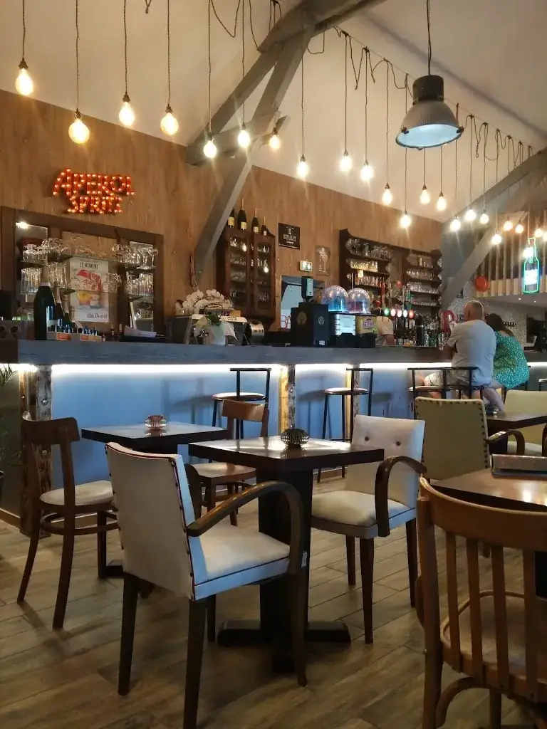 Brasserie Restaurant le Rocher restaurant in Péronne