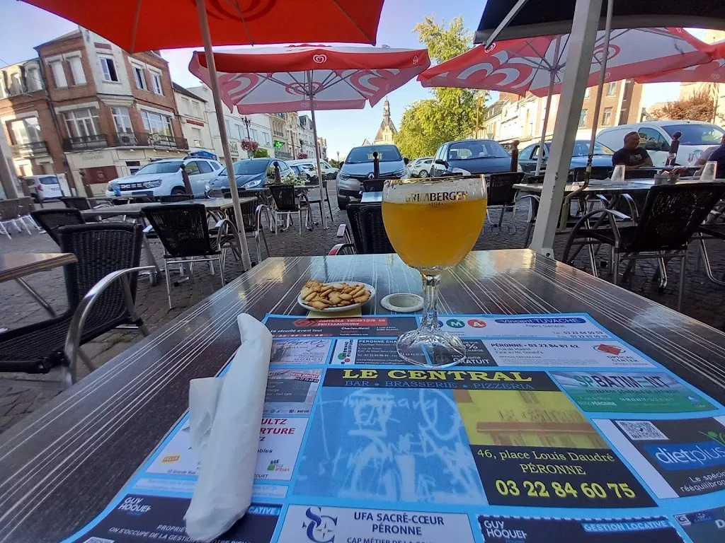 Le Central bar restaurant restaurant in Péronne