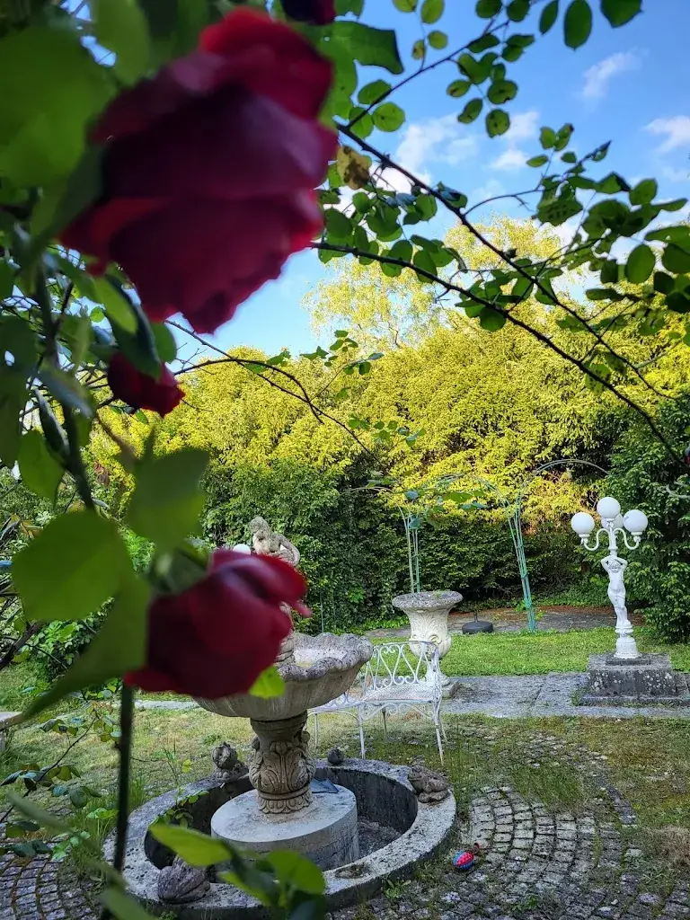 Y Y_Le cottage_Pont-Sainte-Maxence_review