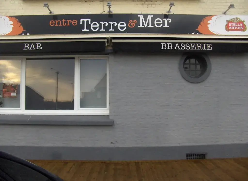 Entre Terre et Mer restaurant in Renescure