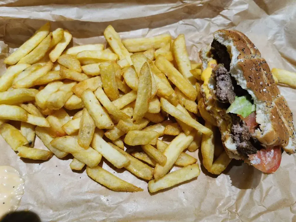 Le Ketchup_Roost-Warendin_slider_image_2