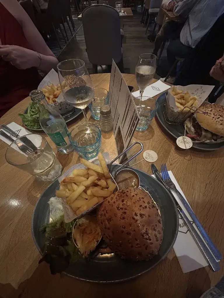 Stéphanie Ponthieux_LE RILEY_Raillencourt-Sainte-Olle_review