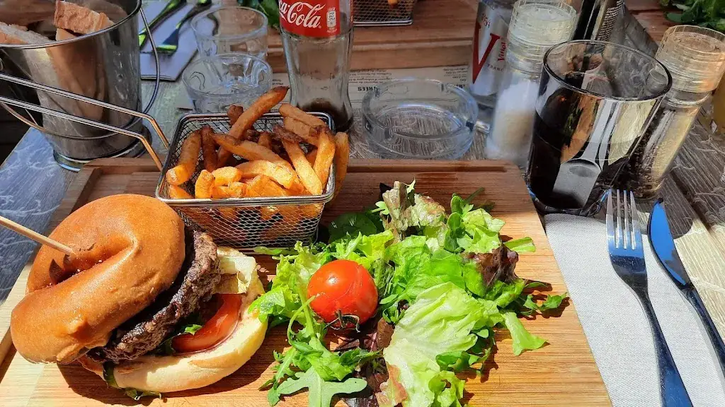 j b_Café de la Place_Pernes-les-Fontaines_review