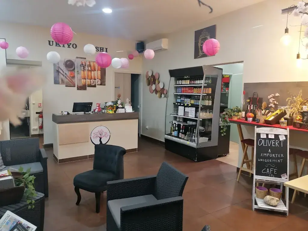 Ukiyo Sushi restaurant à Pernes-les-Fontaines