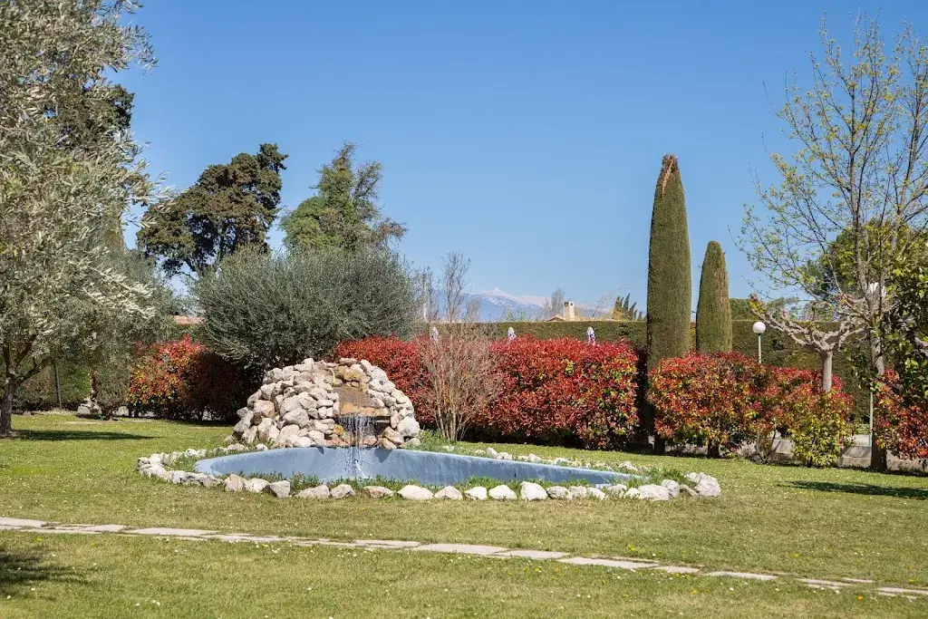 Hôtel La Perna_Pernes-les-Fontaines_slider_image_1