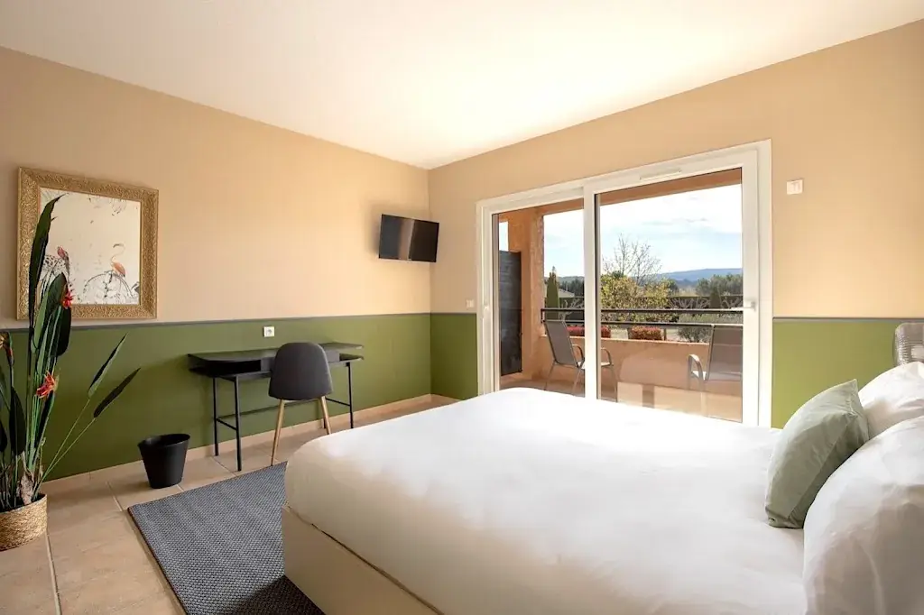 Hôtel La Perna_Pernes-les-Fontaines_slider_image_3