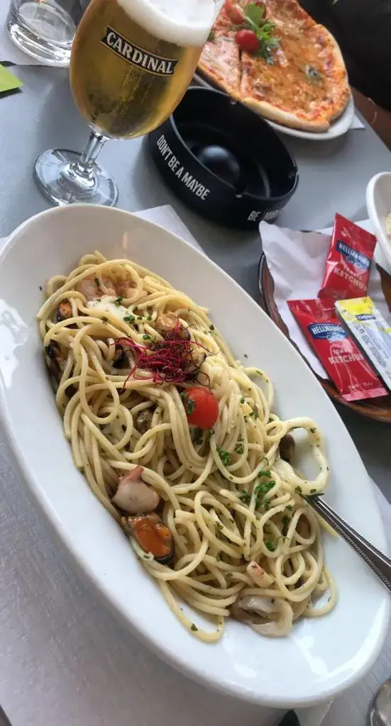 Michelle Langner_Olympia Restaurant Pizzeria_Bulle_review