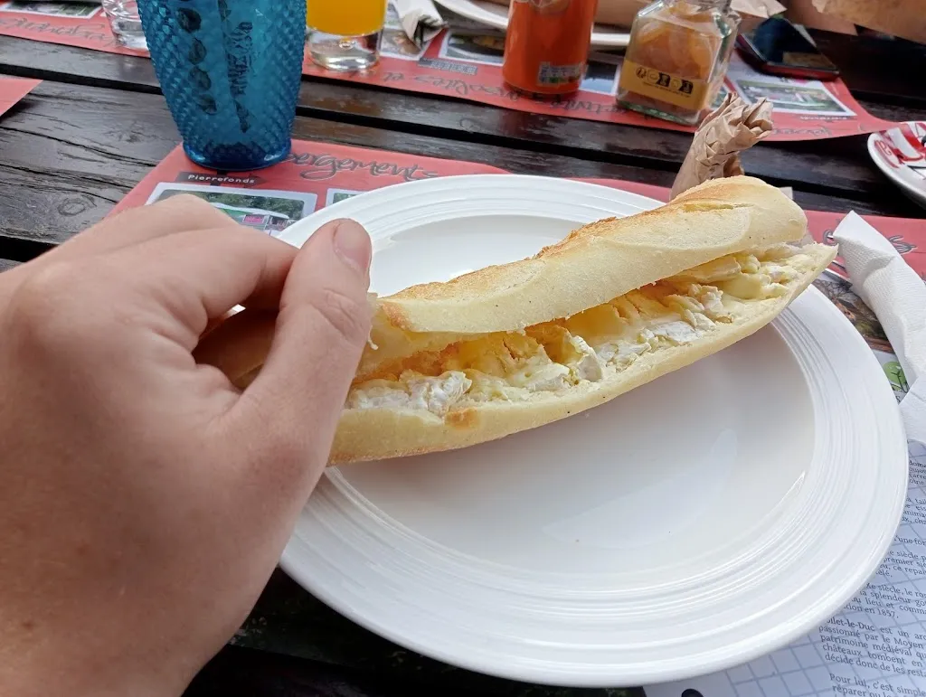 Tim Vangheluwe_Le Kiosque Bar du Lac_Pierrefonds_review