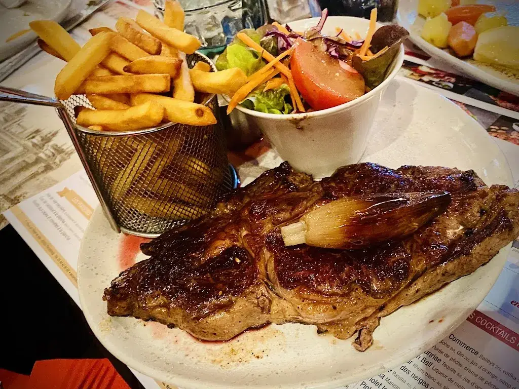 Mo Mahboobian_Le Commerce_Pierrefonds_review