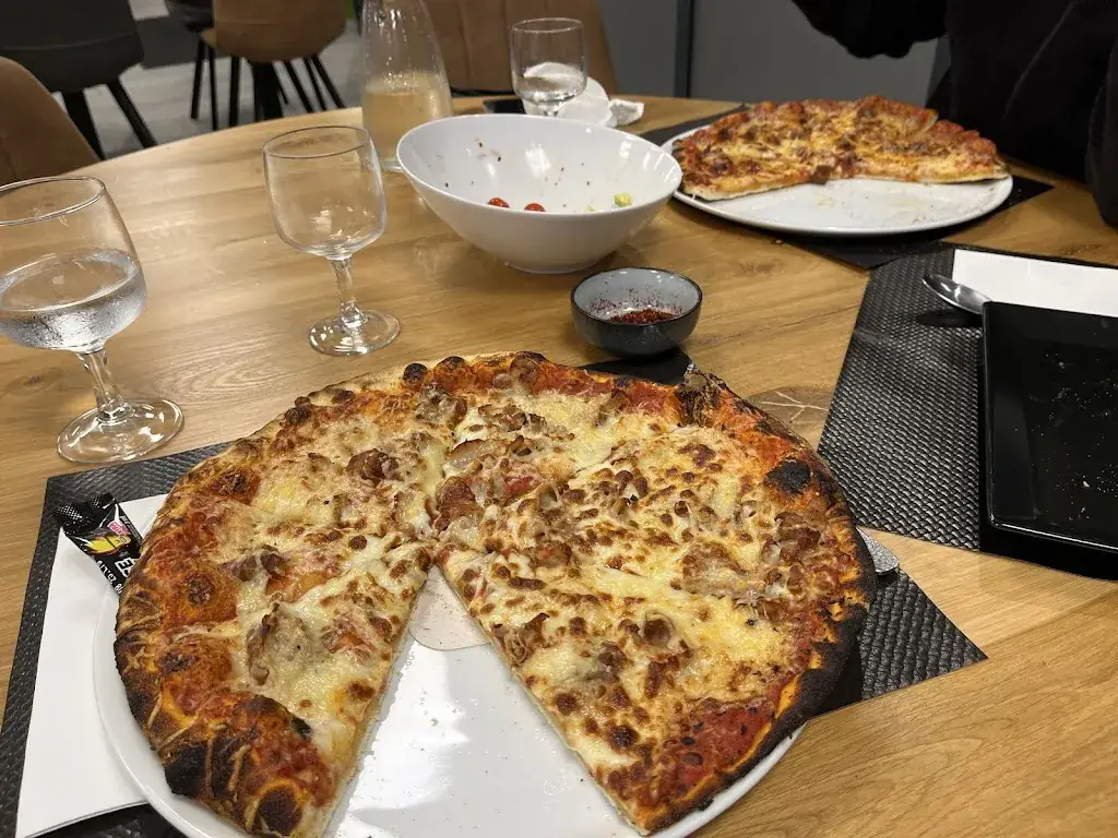 IV Saisons Pizz_Cournon-d'Auvergne_slider_image_1