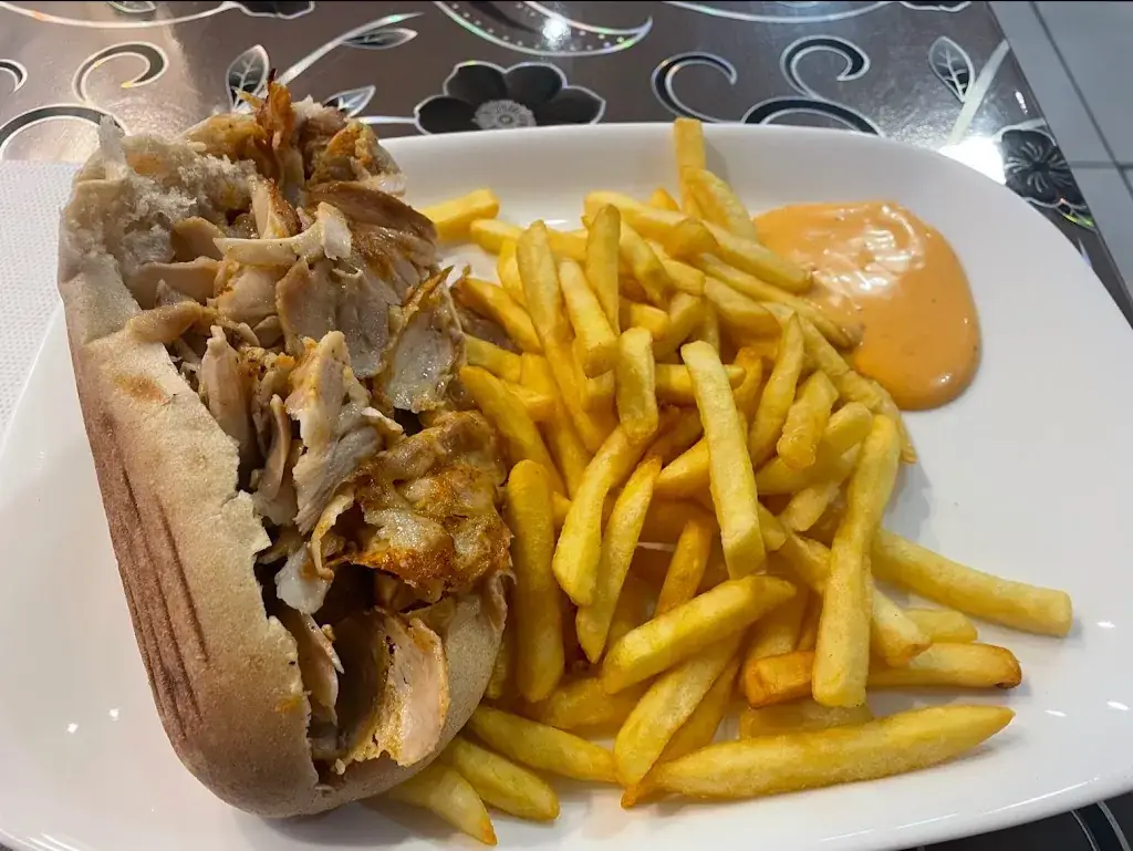 ROISEL GRILL_Roisel_slider_image_2